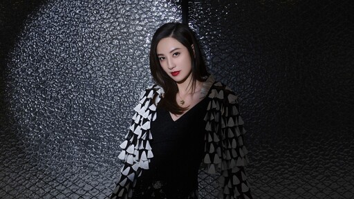 相对湿度 - 郑希怡