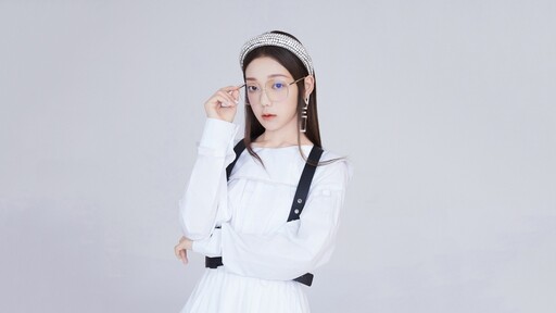 炽光-希林娜依高